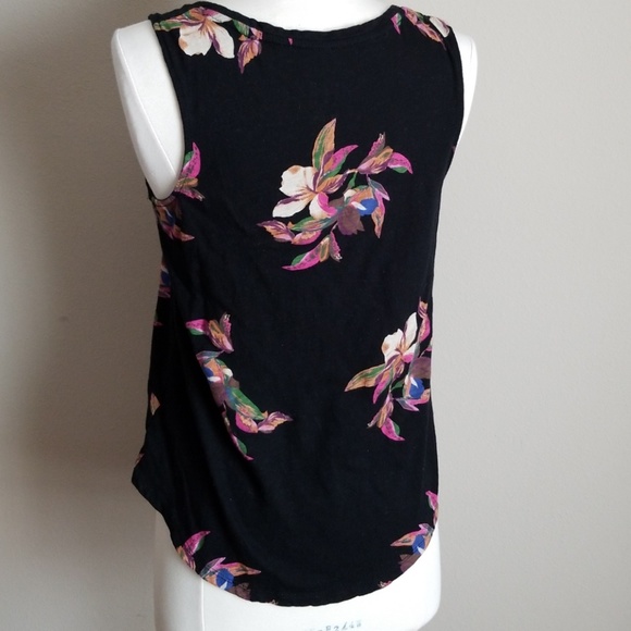 NWOT A new day flowy black floral tank - Picture 6 of 8
